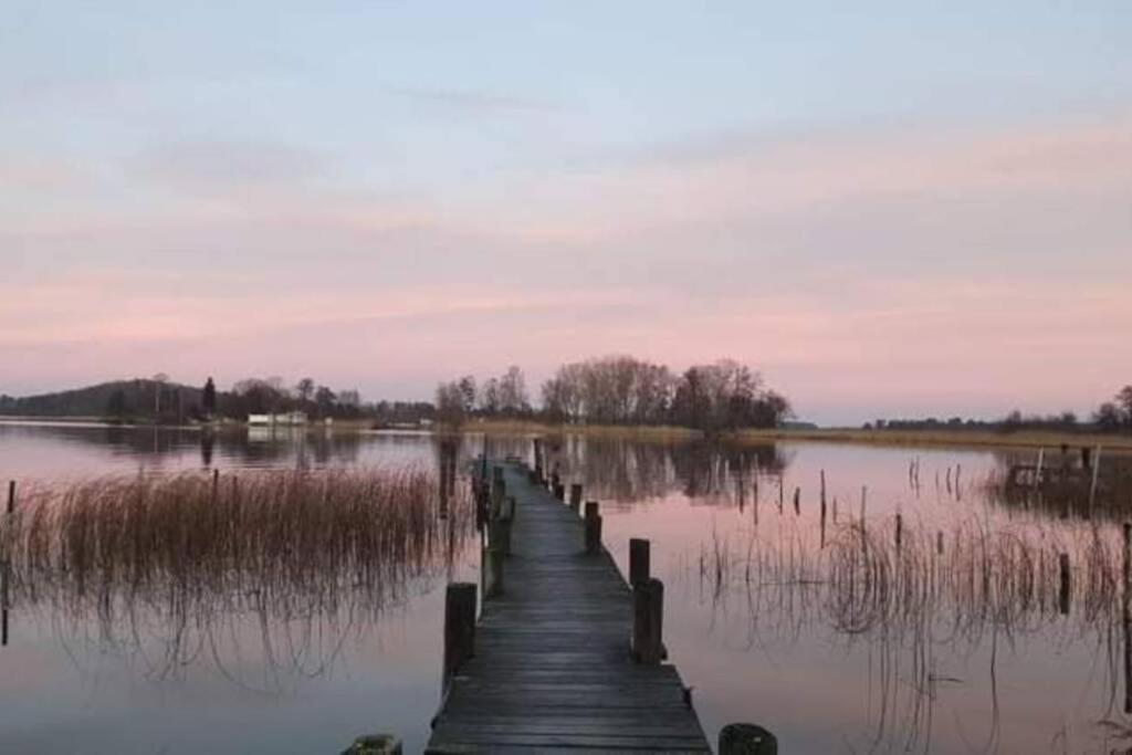 Cabin In The Woods, Close To Lake Maelaren Eskilstuna Luaran gambar
