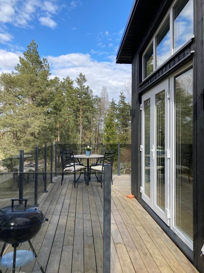 Cabin In The Woods, Close To Lake Maelaren Eskilstuna Luaran gambar